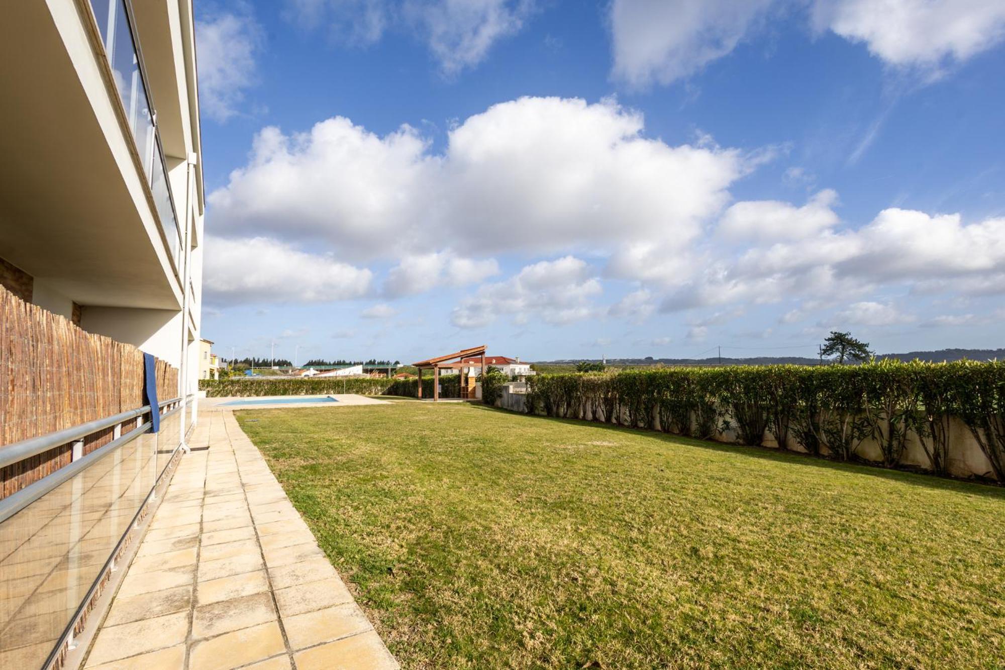 Carmen - Vista Para O Jardim São Martinho do Porto Exteriör bild